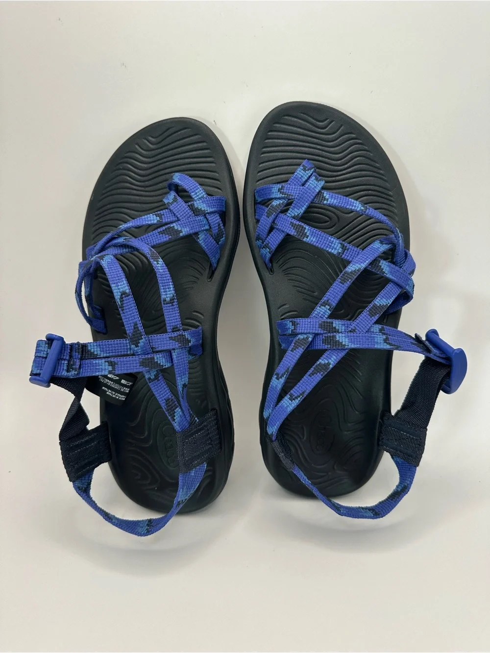 Chaco Z/Cloud X2 Womens Sport Sandals Blue Black Geometric Strappy Toe Loop 8